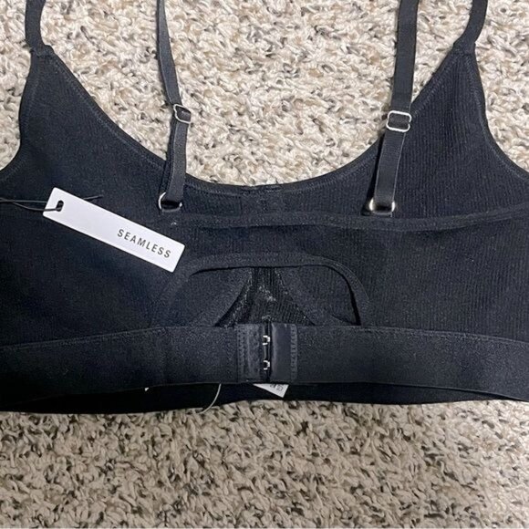 Forever 21 Black Sports Bras Size S - Picture 3 of 7